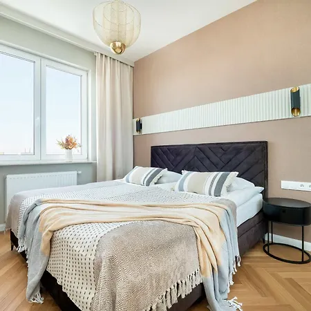 Air Conditioned In With Parking And Bathtub By Renters *