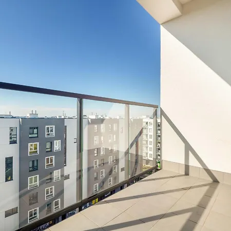 Lägenhet Air Conditioned In With Parking And Bathtub By Renters *